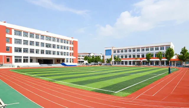 体育场地施工维护中技术选型的使用与维护建议